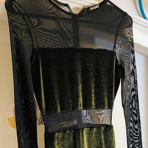 Olive green bodycon dress 🌱